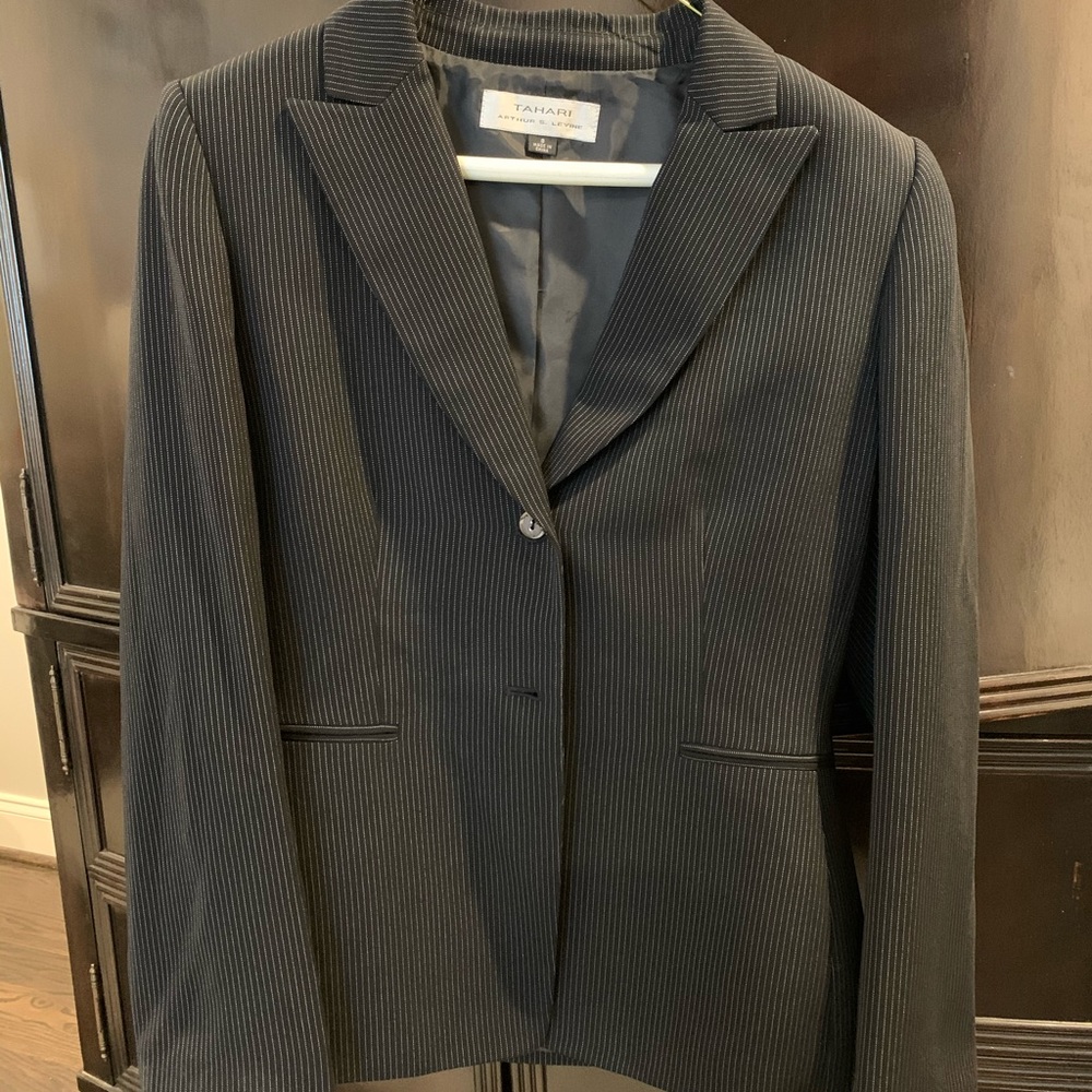 Tahari suit jacket